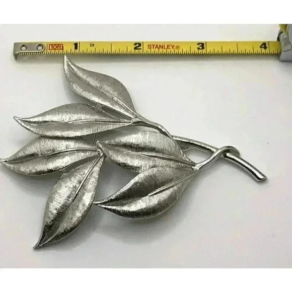 Vintage Emmons Silver Tone Oversize Leaf Brooch Pin Textured Leaves - Picture 8 of 8